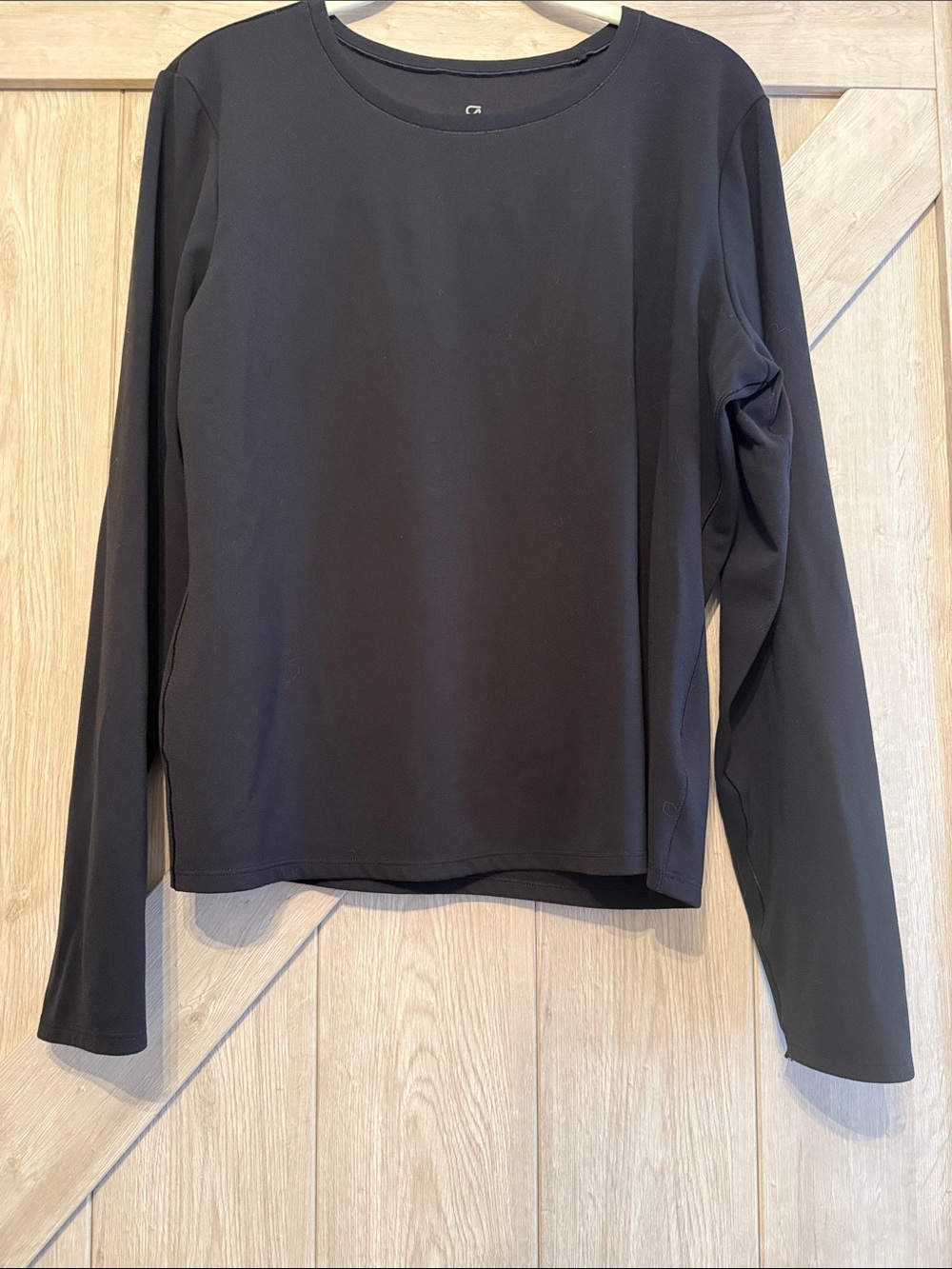 GAPFit Black Long Sleeve Crewneck Top